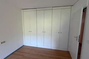 Wohnen mit Charakter: Großzügige 5-Zimmer-Wohnung in Heidelberg – Mombertplatz 31, 69126 Emmertsgrund, Heidelberg – Vorschaubild 2