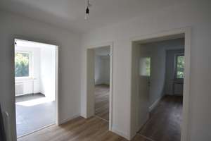 Idealer Grundriss! Renovierte 3-Zimmer-Whg mit Balkon & Garage – Rathelbeckstraße 291b, 40627 Unterbach, Düsseldorf – Vorschaubild 3