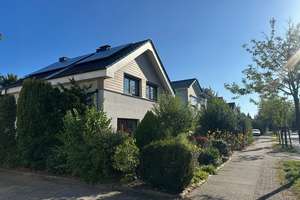 ***Kernsaniertes Energiewunder*** – Die vollständige Adresse der Immobilie erhältst du vom Anbieter., 25336 Elmshorn – Vorschaubild 3