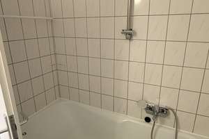 Lichtdurchflutete 4-Zimmer-Wohnung mit großer Dachterrasse in begehrter Lage direkt am D-Marktplatz! – 40213 Altstadt, Düsseldorf – Vorschaubild 11