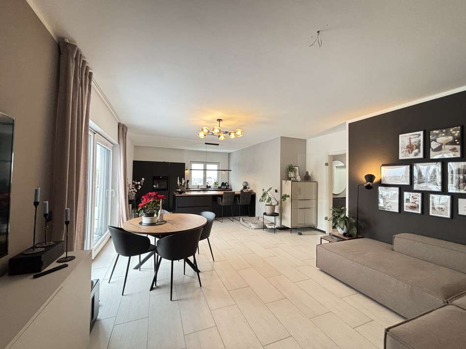 Küche-Wohn/Esszimmer