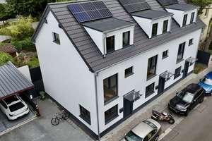 Energieeffizientes Reihenendhaus mit durchdachter Raumaufteilung