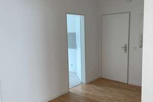 Frisch renovierte 2-Zimmer-Wohnung in Wiesbaden-Erbenheim mit Garage – Konradinstr. 0, 65205 Erbenheim, Wiesbaden – Vorschaubild 5