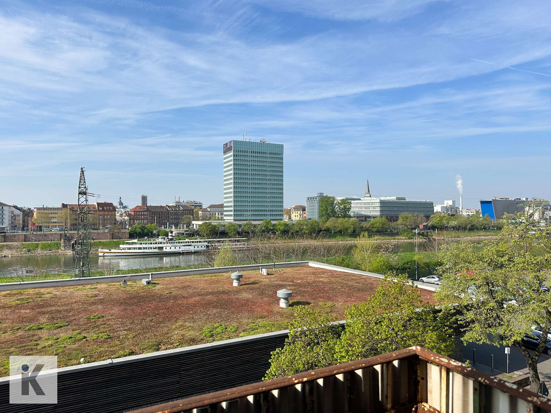 Zentral gelegene Wohnung mit Aussicht, Mannheim – Bild 1