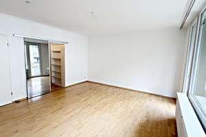 Attraktive Wohnkombination: Familienwohnung mit modernisiertem Studio & Garage – Die vollständige Adresse der Immobilie erhältst du vom Anbieter., 40547 Niederkassel, Düsseldorf – Vorschaubild 9