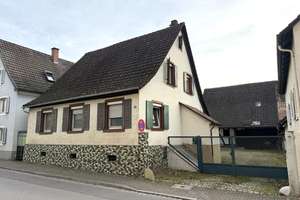 Historisches Einfamilienhaus mit Scheune und Baugenehmigung