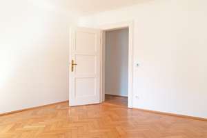 Wohnen in München-Bogenhausen – Doppelhaushälfte mit Hobbyraum, Au-pair-Bereich und Einzelstellplatz – 81769 Altbogenhausen, München – Vorschaubild 17