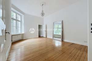 *4-Zimmer-Altbauwohnung mit Balkon, Stuck, Parkett und Einbauküche* – Knesebeckstr. 4, 10623 Charlottenburg, Berlin – Vorschaubild 23