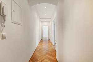 Zeitloser Altbaucharme trifft moderne Substanz – Die vollständige Adresse der Immobilie erhältst du vom Anbieter., 10245 Friedrichshain, Berlin – Vorschaubild 3