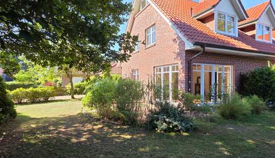 Bild von Außergewöhnlich schöne DHH...4,5ZKB mit Garten in Wardenburg!!