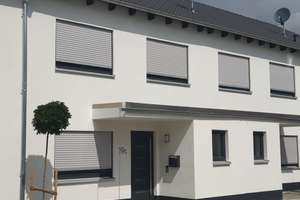 attraktives Reihenhaus mit fünf Zimmern in Biessenhofen, Ebenhofen mit Entkalkungsanlage – Aitrangerstraße 15, 87640 Biessenhofen – Vorschaubild 1