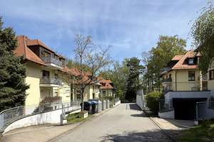 2 Zimmer in wunderschöner, ruhiger Lage am Weißen Hirsch mit Loggia und Balkon – Weißer-Hirsch-Str. 21 B, 1326 Bühlau/Weißer Hirsch, Dresden – Vorschaubild 2
