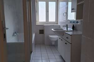 Großzügige helle 3 ZKB DG Whg in denkmalgeschützter Jugendstilvilla in KA-West – Die vollständige Adresse der Immobilie erhältst du vom Anbieter., 76133 Weststadt, Karlsruhe – Vorschaubild 3