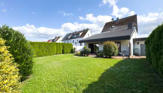 Bild von Gepflegtes Einfamilienhaus mit Anbau, großem Garten und flexibler Nutzung in Elz