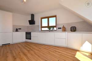 Erstbezug- Exklusiv, hell und modern möblierte 2,5-Zimmerwohnung mit Wlan und Balkon – 97084 Heidingsfeld, Würzburg – Vorschaubild 3