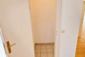 Seltene Gartenwohnung mit Hausgefühl: 4,5 Zimmer, Terrasse, Hobbyraum und Garage – Klagenfurter Str. 12, 81669 Ramersdorf, München – Vorschaubild 22