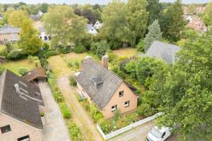 Gemütliches 4 Zimmer - EFH
zum Herrichten und Wohlfühlen
auf großem Traumgrundstück – Die vollständige Adresse der Immobilie erhältst du vom Anbieter., 22589 Iserbrook, Hamburg – Vorschaubild 3