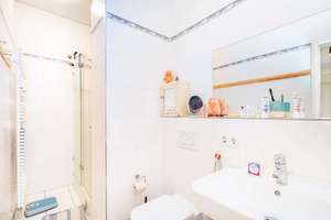 Top-Lage am Zionskirchplatz: Sanierter 3-Zimmer-Altbau mit Balkon & Lift in der Kastanienallee – Die vollständige Adresse der Immobilie erhältst du vom Anbieter., 10119 Mitte (Ortsteil), Berlin – Vorschaubild 6