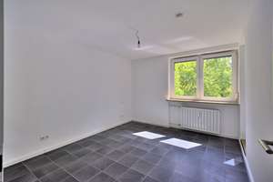 Großzügige, freie 4-Zimmer-Wohnung mit zwei Balkonen u. Tiefgaragenstellplatz  – Die vollständige Adresse der Immobilie erhältst du vom Anbieter., 90441 Hohe Marter, Nürnberg – Vorschaubild 12