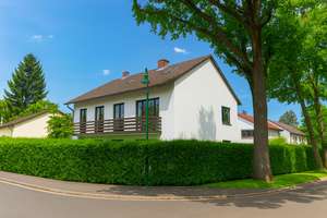 Zwei-Familienhaus in Bester Lage