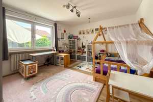Großzügig Wohnen - Modernisiertes EFH/ZFH mit traumhaftem Garten in ruhiger Siedlungslage – Altötting (Kreis) – Vorschaubild 11