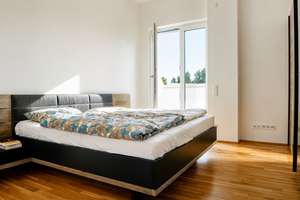 IM BELIEBTEN KÜNSTLERVIERTEL! MODERNES PENTHOUSE MIT SONNIGER DACHTERRASSE UND TIEFGARAGENSTELLPLATZ – Die vollständige Adresse der Immobilie erhältst du vom Anbieter., 65197 Rheingauviertel / Hollerborn, Wiesbaden – Vorschaubild 12