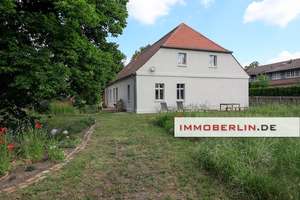 IMMOBERLIN.DE - Stilvoll + fachkundig saniert! Charmantes Einfamilienhaus in traumhafter Lage – Die vollständige Adresse der Immobilie erhältst du vom Anbieter., 14789 Bensdorf – Vorschaubild 1