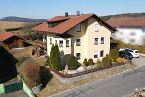 Sonnenverwöhnter Wohntraum in idyllischer Lage ! Hochwertig, top Zustand und toller Garten. – Cham (Kreis) – Vorschaubild 1