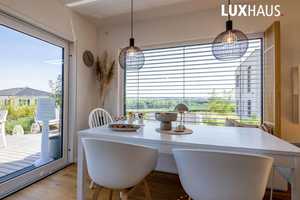 WO DAS LEBEN SO SPIELT: Bauen und wohnen auf  1313 m² Grundstück in GORNAU – Rue de Ploermel 1, 9405 Erzgebirgskreis – Vorschaubild 8