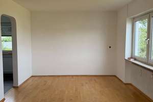 Großzügige helle 4-Zimmer-Wohnung – Die vollständige Adresse der Immobilie erhältst du vom Anbieter., 91325 Adelsdorf – Vorschaubild 14