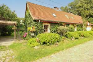 Mehrfamilien-Doppelhaus: eigene Wohnung, vermietete Einheit & Bungalow  in Feldrandlage – Die vollständige Adresse der Immobilie erhältst du vom Anbieter., 18195 Grammow – Vorschaubild 1