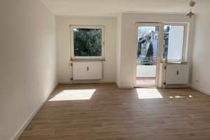 Renoviertes  2  Raum Apartment , offene Küche, Balkon – Lange Kamp 22, 47139 Beeck, Duisburg – Vorschaubild 2