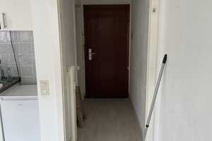 Helle 1-Zimmer-Wohnung mit Balkon und Einbauküche in Köln Neuehrenfeld – Köln – Vorschaubild 3