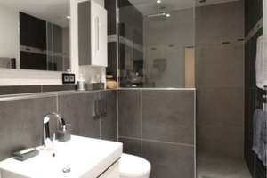 Lichtdurchfluteter DG-Traum in Krefeld: 3 Zimmer mit SW-Dachterrasse, moderner EBK & Garage! – Buchenstraße 23, 47805 Dießem/Lehmheide, Krefeld – Vorschaubild 17