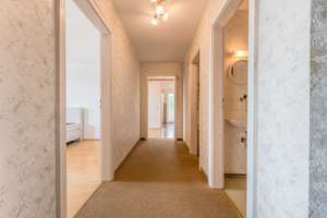 Über den Dächern der Stadt: Sonnige 3-Zimmer-Wohnung mit zwei Balkonen – Die vollständige Adresse der Immobilie erhältst du vom Anbieter., 81735 Neuperlach, München – Vorschaubild 13