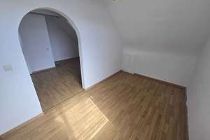 ab sofort  - 3 Zimmer  - 52qm - Dachgeschoss - Bad Cannstatt – Bromberger Str.  9, 73174 Schmidener Vorstadt, Stuttgart – Vorschaubild 3