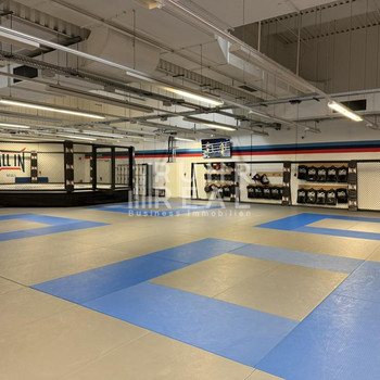 Deutz | 4 m Deckenhöhe | Parkplätze | RUHR REAL