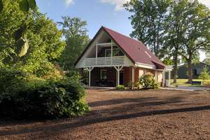Zuhause mit 6 Zimmern in Soderstorf