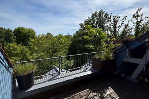 HEGERICH: Extravagante Maisonettewohnung mit herrlicher Dachterrasse in Nürnberg-St.-Johannis – Die vollständige Adresse der Immobilie erhältst du vom Anbieter., 90419 Sandberg, Nürnberg – Vorschaubild 2