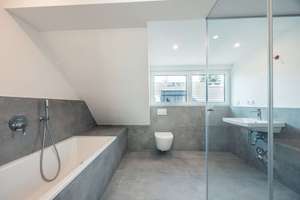 Lichtdurchfluteter Luxus im Dachgeschoss: Großzügiges 3-Zimmer-Penthouse - sofort beziehbar! – Die vollständige Adresse der Immobilie erhältst du vom Anbieter., 81739 Waldperlach, München – Vorschaubild 7