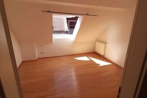 Historisches Dekanat Reutlingen - Wohnung – Die vollständige Adresse der Immobilie erhältst du vom Anbieter., 72764 Reutlingen-Mitte, Reutlingen – Vorschaubild 11