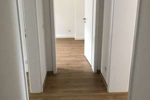 gut geschnittene helle 3 Zimmer Wohnung – Barbarossaring 32, 67655 Innenstadt Ost, Kaiserslautern – Vorschaubild 2