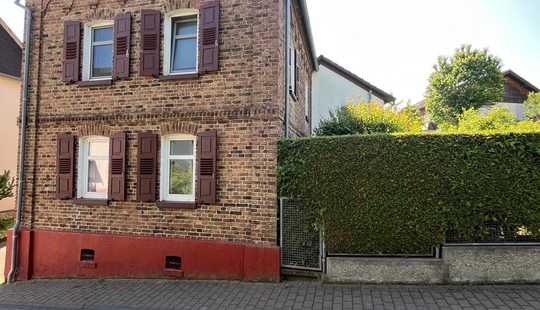 Bild von Bezauberndes und gemütliches Bauernhaus auf schönem Eckgrundstück