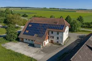 Viel Platz für Ideen: Bauernhaus mit Scheune & Schuppen an der Panoramastraße – Die vollständige Adresse der Immobilie erhältst du vom Anbieter., 79780 Stühlingen – Vorschaubild 3