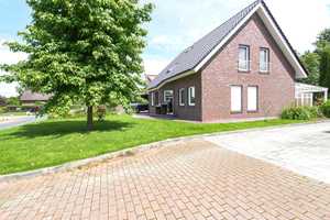 *** Traumhafter Garten mit Traumhaus ***
Eltern und Kinder werden dieses Haus lieben – Leer (Kreis) – Vorschaubild 98