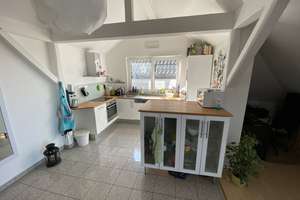 Sonne pur, hohe Räume, großer Balkon, Bad mit Fenster  zw. W-tal und D-Dorf – Altenhofer Str. 182, 42719 Wald, Solingen – Vorschaubild 7