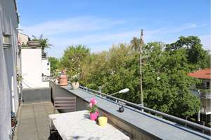 Besondere 4-Zimmer-Maisonettewohnung mit 4 Balkonen & Tiefgarage in Fürth – Nähe Wiesengrund – Die vollständige Adresse der Immobilie erhältst du vom Anbieter., 90762 Stadtpark, Stadtgrenze, Fürth – Vorschaubild 16