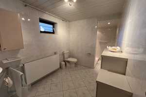 Raus aus der Stadt ! Winkelbungalow in bester Wohnlage von Elsheim mit ausgebautem Untergeschoss. – Mainz-Bingen (Kreis) – Vorschaubild 28