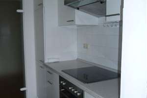 Ganz oben!  Schöne  2-Zimmer-Süd-Wohnung mit Charme, zwei Balkone   U-Bahnnähe (U6) – Wolkerweg 8 a, 81375 Neuhadern, München – Vorschaubild 6