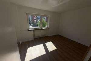 Erstbezug nach Kernsanierung: Barrierefreie 4-Zi.-Wohnung mit Balkon & Aufzug in KA-Knielingen – Josef-Schofer-Straße 7, 76187 Nordweststadt, Karlsruhe – Vorschaubild 11